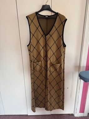 Nina Leonard Brown Plaid Sleeveless V-Neck Maxi Dress with Black Trim